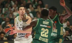 Fenerbahçe Panathinaikos'u Atina'da devirdi