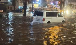 2 ilçede eğitime sağanak arası!