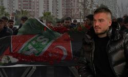 Kazada ölen taraftar, Karşıyaka bayrağı ile uğurlandı