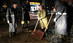 Çeşme’de şiddetli yağışa karşı kesintisiz mücadele!