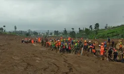 Endonezya felaketi yaşıyor: Can kaybı 70'e yükseldi