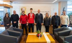 Gaziemirli taekwondocu Türkiye şampiyonu oldu