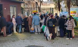 Yer: İzmir... Yoksulun iftarı!