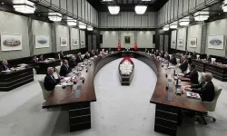 Kabine'de kritik değişiklik: O bakanlar görevden alındı!