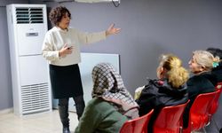 Medeni Kanun’un kazanımları Konak’ta masaya yatırıldı