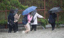 İzmir için uyarı üstüne uyarı: Okullar tatil edilsin çağrısı!