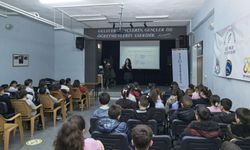 İzmir’de çocuklar iklim için ayakta