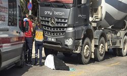 Yolun karşısına geçiyordu... Beton mikseri hayattan kopardı!
