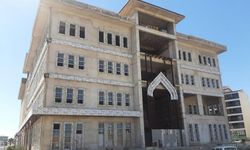 Belediye binası çürümeye yüz tutmuştu: Kaderi belli oldu!