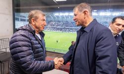 Türk futbolunun efsanesinden Tugay’a Karşıyaka Stadı teşekkürü!