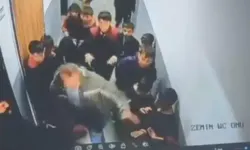 Çocuğuna kar topu atan öğrenciyi darbetti!