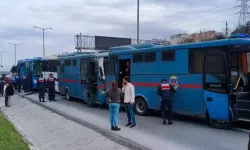 4 cezaevi sevk aracı kaza yaptı: 6'sı jandarma-17 yaralı!