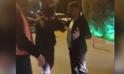 Trafikte dehşet: Kuryeyi darbetti, aracıyla ezdi geçti!