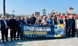 İzmir'de ABD ve İsrail'in İran'a yönelik saldırılarına tepki