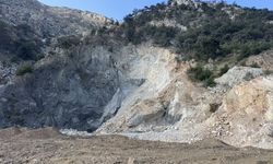 Söke'de toprak kayması!