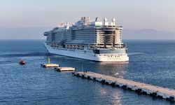 "Sun Princess" 4 bin 12 turistle Kuşadası'na geldi