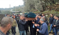 İzmir'de derede ölü bulunan kişinin cenazesi defnedildi