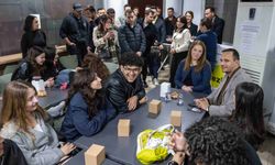 Bornova’da gençler aynı sofrada buluştu