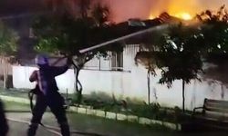Müstakil ev alev alev yandı: 1 kişi ölümden döndü!