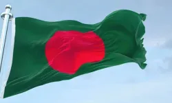 Bangladeş'te yolcu otobüsü nehre düştü: 24 ölü