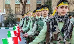 İran’da orduya gönüllü katılım yaşı 12'ye indirildi