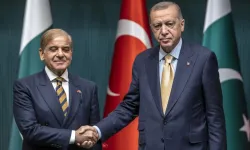 Cumhurbaşkanı Erdoğan, Pakistan Başbakanı Şahbaz Şerif ile görüştü