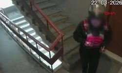 Kurye, sipariş getirdiği binaya idrarını yaptı!