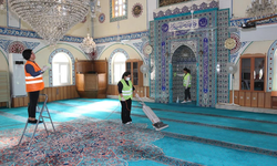 Çiğli’de bayram öncesi cami ve mezarlıklarda kapsamlı temizlik