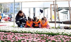 Aydınlı çocuklar doğa sevgisini öğreniyor