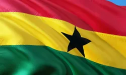 Gana'da otobüsle ambulans çarpıştı: 16 ölü