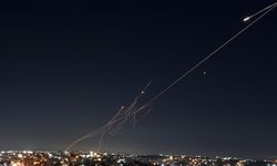 İran, İsrail'in Ben Gurion Havalimanı'ndaki 3 özel uçağı vurdu