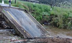 Muğla'yı sağanak vurdu: Köprü çöktü!