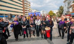 Konak'ta festival gibi 8 Mart kutlaması!