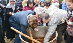 Manisa'da 'mesir' izdihamı!