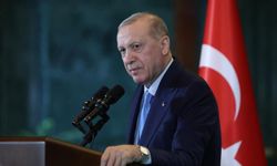 Tugay'a rozeti taktı, mesajı verdi: İzmir’e tüm imkanlarımızla destek olacağız!