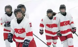 Türkiye, Dünya Buz Hokeyi Şampiyonası 3. klasmanda üçüncü oldu