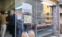 İzmir’de Ramazan manzaraları: "Dinlenmiş" ekmeğe hücum!