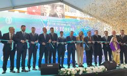 Görkemli tören... İzmir'e 20 okul birden!