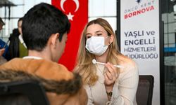 Bornova’da işitme engelli öğrencilere diş taraması ve tarih yolculuğu