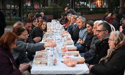 Bornova’da Kadir Gecesi’nde büyük iftar buluşması