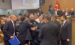 Büyükşehir Meclisi'nde arbedeyle kapanış!