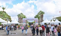 İZKİTAP’ta yıldız geçidi!