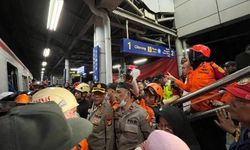 Endonezya'da tren kazası: 4 kişi öldü, 38 kişi yaralandı