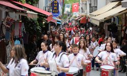 Selçuk'ta 23 Nisan şenliklerle kutlandı!