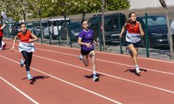 Karşıyaka’da 23 Nisan coşkusu atletizm pistine taşındı