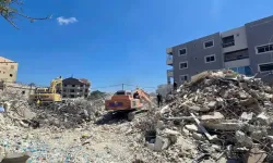 İsrail ateşkese rağmen Lübnan'a saldırdı: 14 kişi can verdi