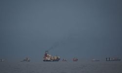 İran Hürmüz'ü yeniden kapattı!