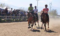 Ödemiş'te rahvan at yarışları düzenlendi