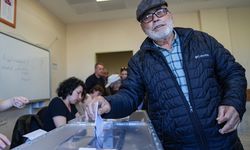 İzmir'de çifte vatandaşlar sandığa gitti