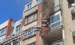 Manisa'da yangın: Yaşlı kadın can verdi!